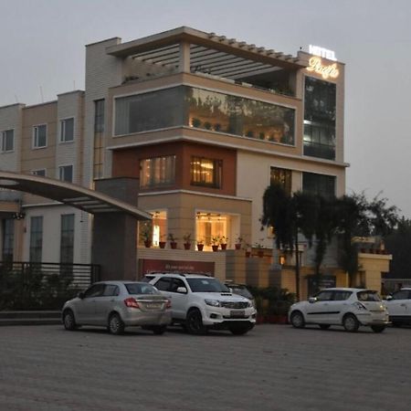 Hotel Pacific Roorkee المظهر الخارجي الصورة