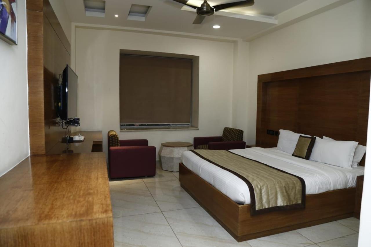 Hotel Pacific Roorkee المظهر الخارجي الصورة